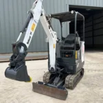 BOBCAT E17 + 3 LÖCHER – 1,7-Tonnen-Minibagger